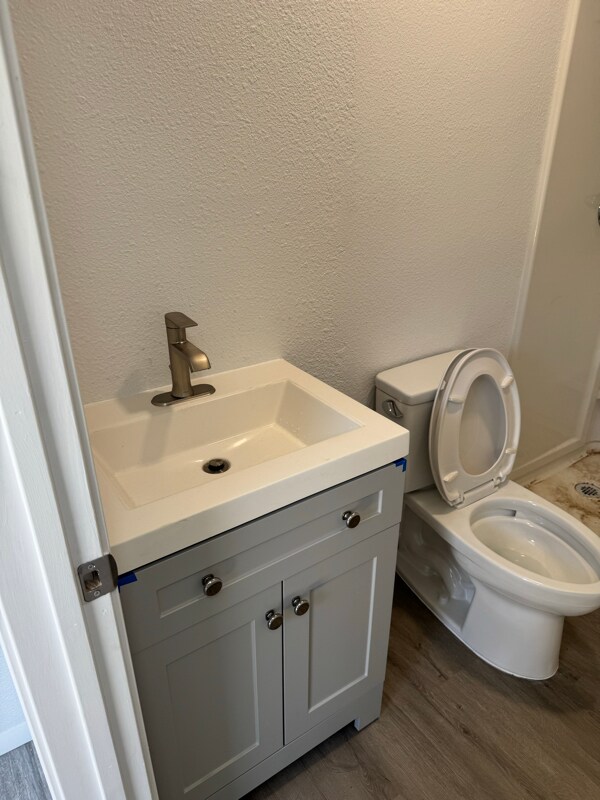 Photo - 1017 E Wesleyan Dr House