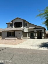 Building Photo - 1466 Holiday Dr