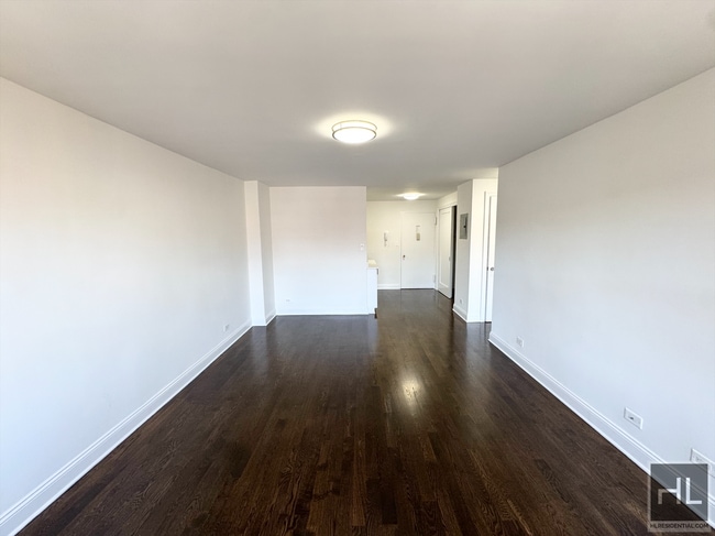 Building Photo - Luxury Gramercy Park 1 Bedroom