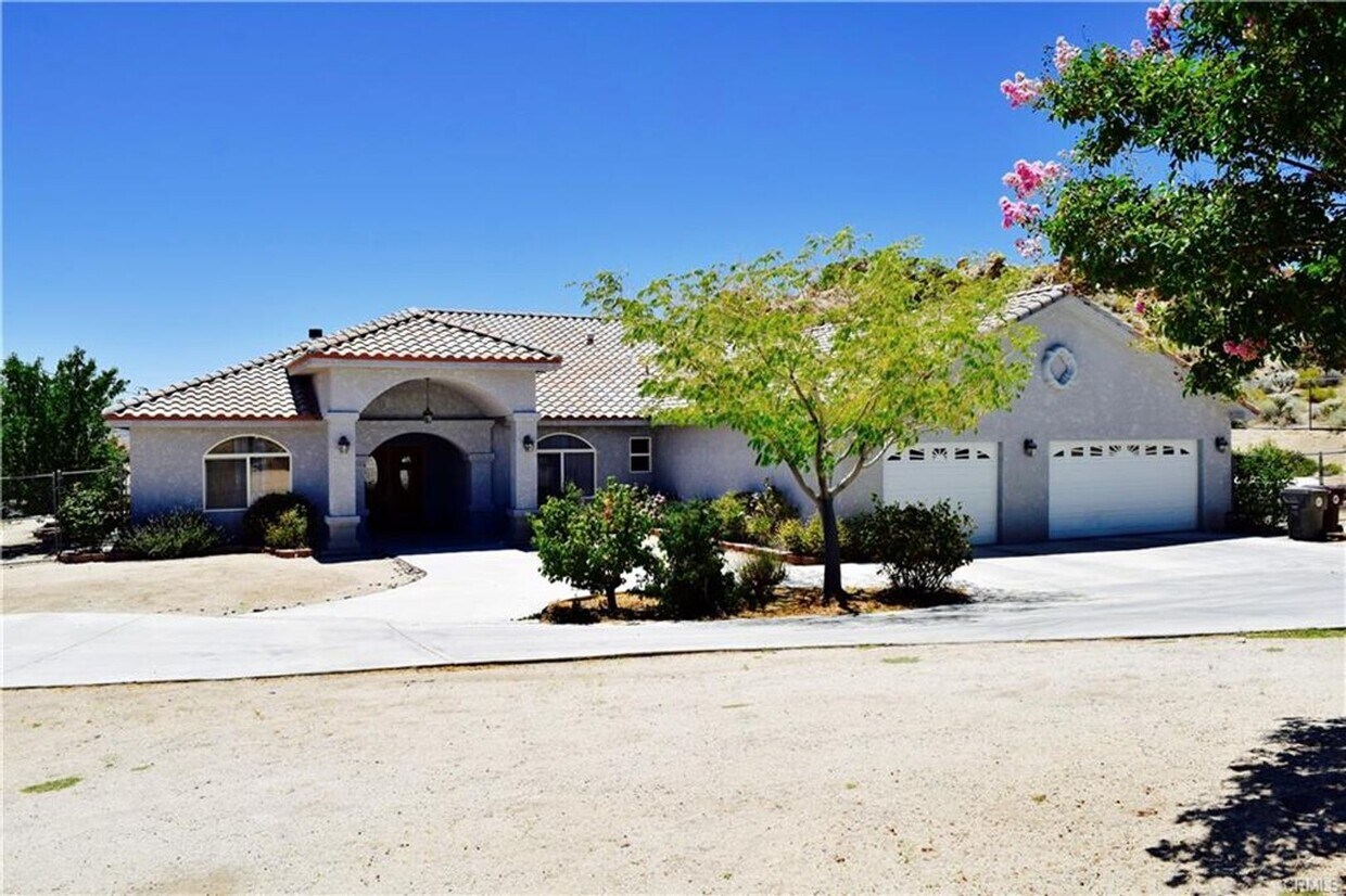 ?Unfurnished dream home in the magical bo... - ?Unfurnished  dream home in the magical bo...