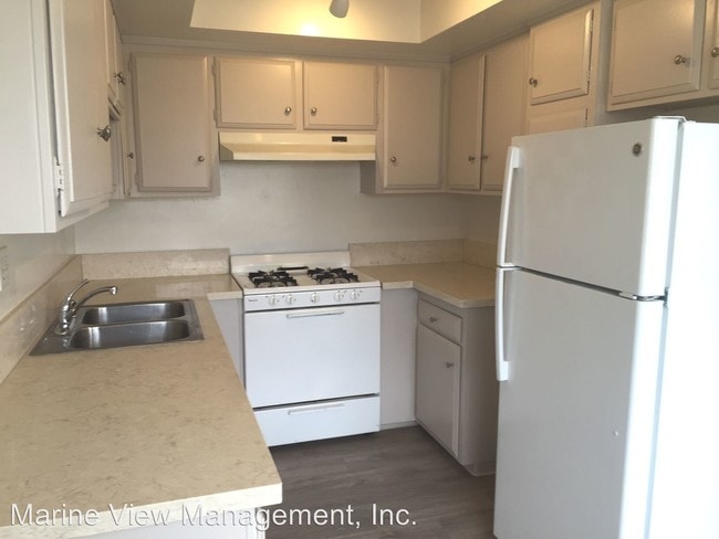 Building Photo - 2117 Bataan Rd