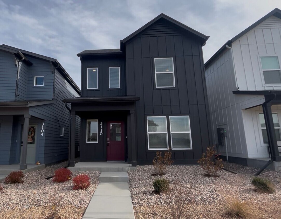 Primary Photo - Brand New Home in Mosaic