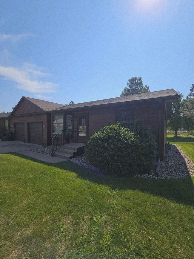 Building Photo - 3422 Idlewild Ct
