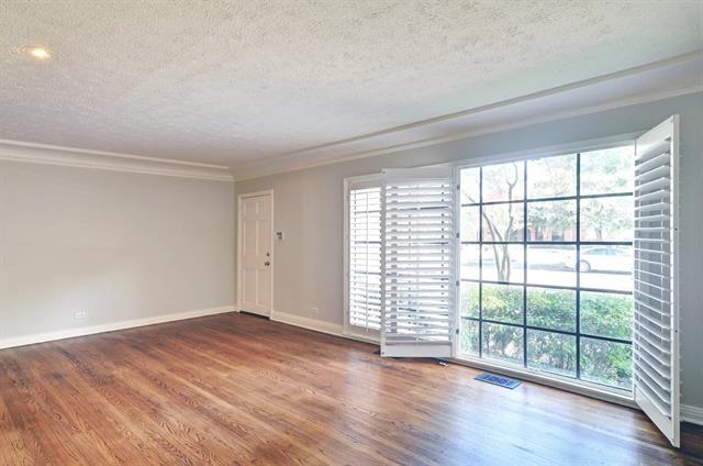 Building Photo - 4417 Normandy Ave