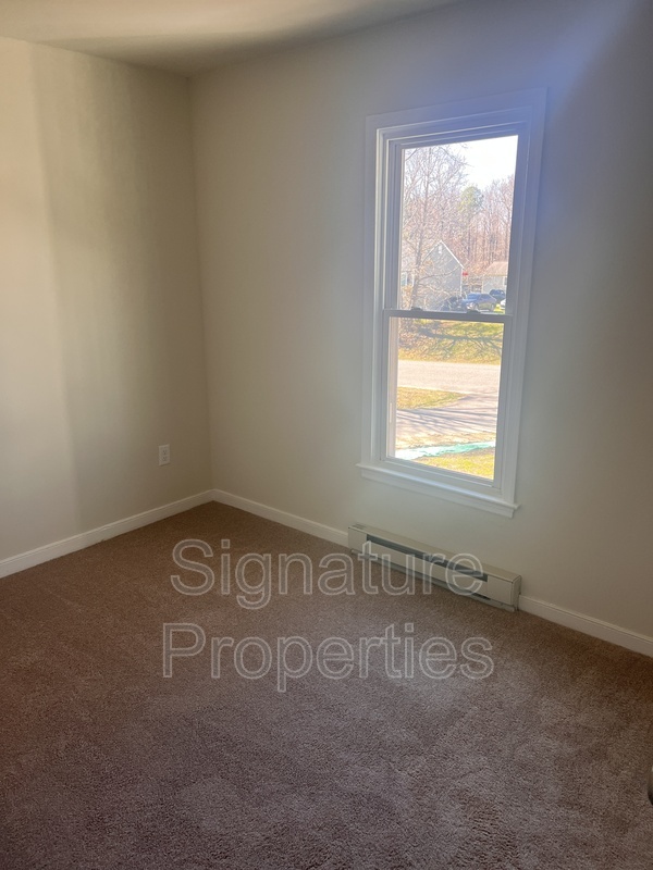 Building Photo - 4817 Glen Tara Dr