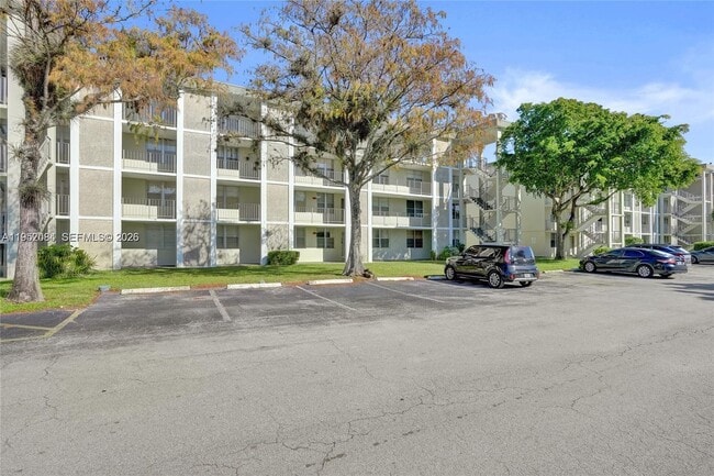 Foto del edificio - 2999 NW 48th Ave