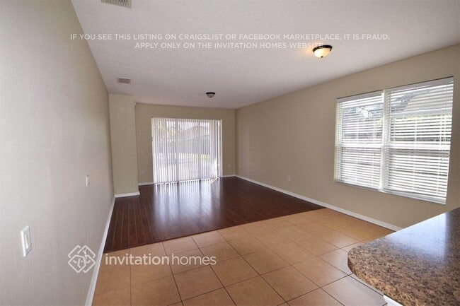 Foto del edificio - 506 Woodford Dr