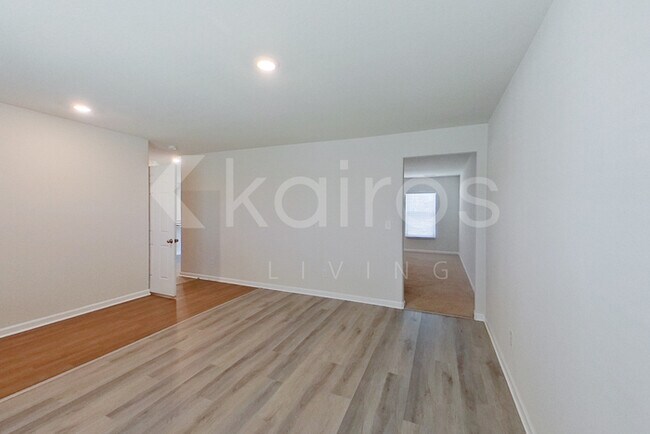 Foto del edificio - 1446 Native Gdn Rd