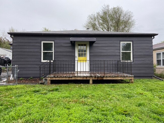 Building Photo - 5516 Orchard Ave