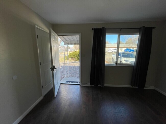 Foto del edificio - Beautiful 3-Bedroom Duplex in a Highly Desirable Grand Junction Location