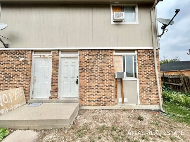 Foto del edificio - 3392 W 66th Pl