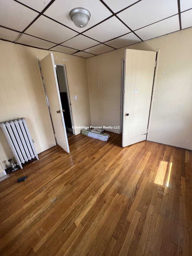 Building Photo - 42 Wigglesworth St