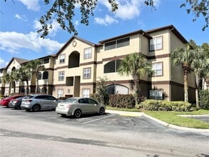 Building Photo - 16303 Enclave Village Dr