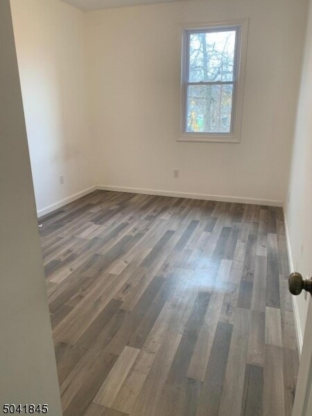 Foto del edificio - 230 W 1st Ave