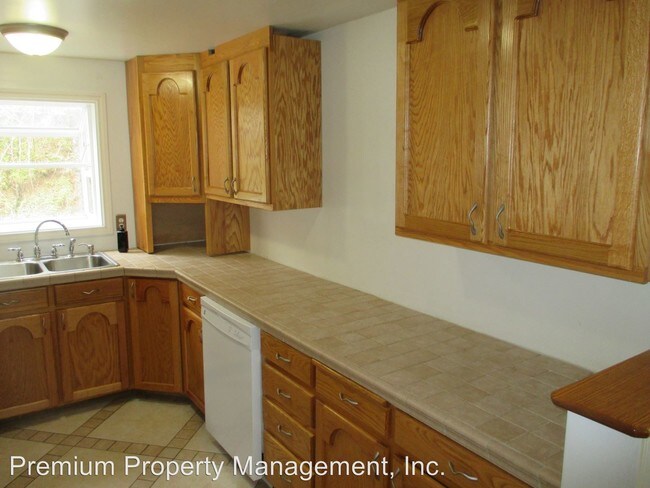 Foto del edificio - 3 br, 2 bath House - 911 Rosemont Ave NW