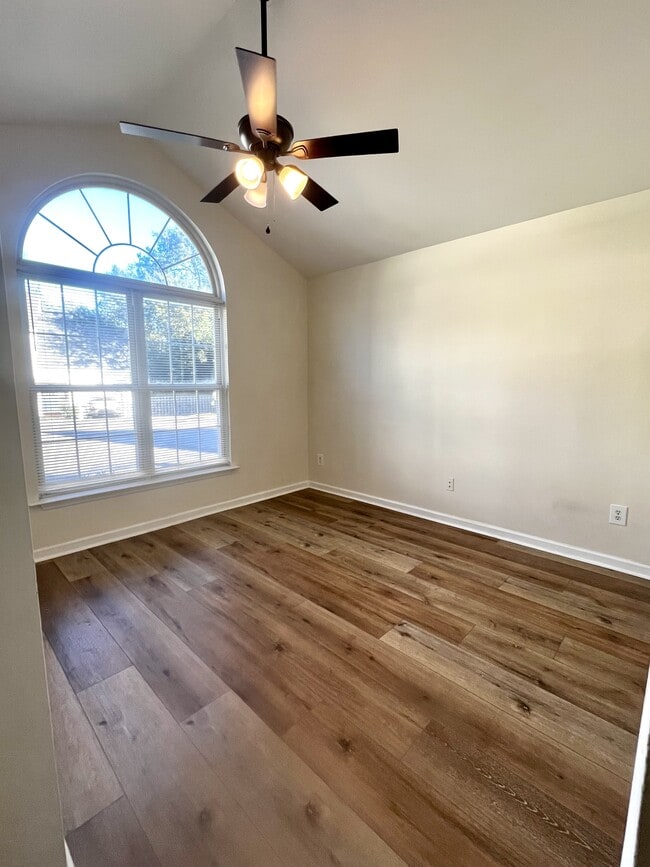 Foto del edificio - 1504 Amhearst Ct