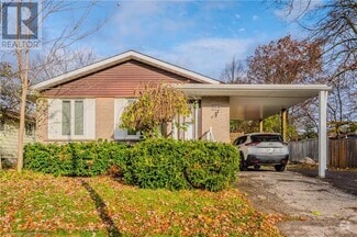 Building Photo - 514 Fallingbrook Dr