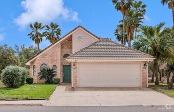 Building Photo - 817 Cimarron Dr