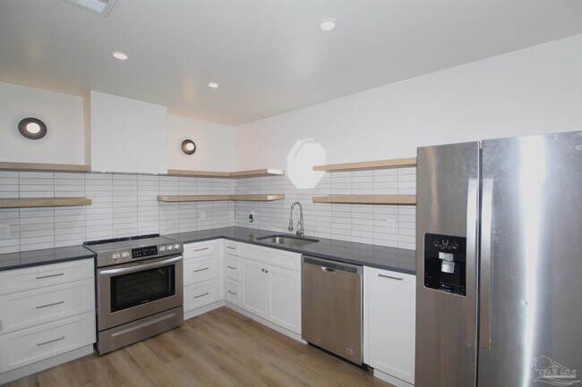 Foto del edificio - 7486 Northpointe Blvd