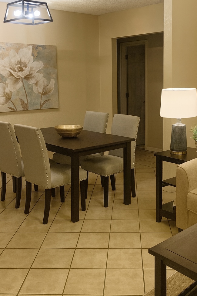 Comida - 116 Stricklen Ave