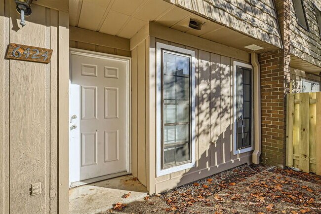 Foto del edificio - Charming 2-Bedroom Town Home for Rent in Morrow, GA