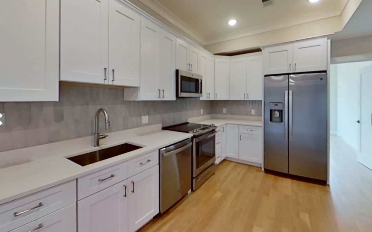 Primary Photo - Charming 5 Bedroom-No Broker Fee