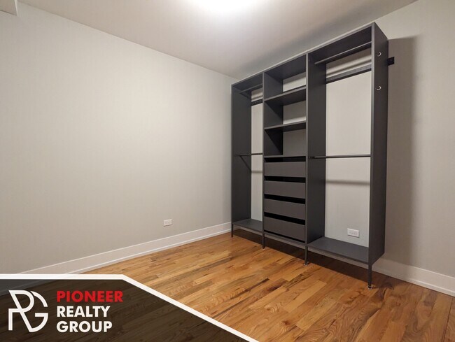 Foto del edificio - 535 W Arlington Pl