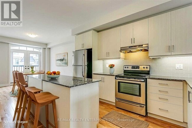 Building Photo - 1094 Beachcomber Rd