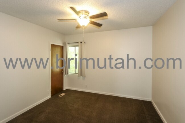 Building Photo - 3558 S 2000 E