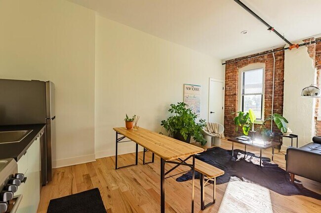 Foto del edificio - 9226 Kercheval Ave