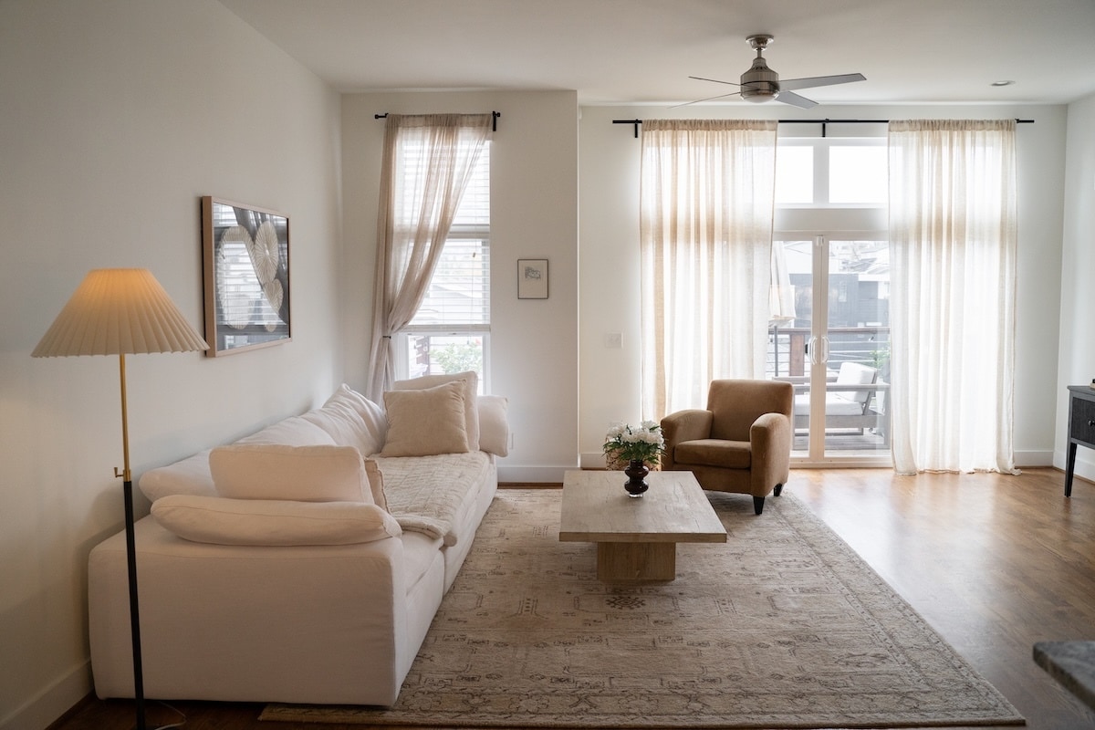 Primary Photo - 424 36th Ave N