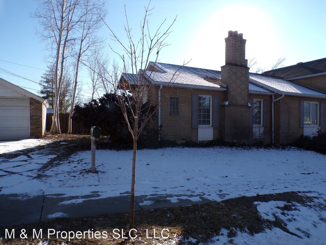 Primary Photo - 3 br, 1 bath House - 1272 E Gilmer Dr 1000 S