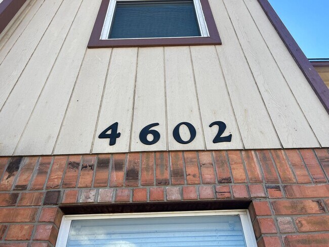 Foto del edificio - 4602 Swann Ln