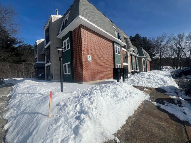 Building Photo - 3 Knights Bridge Dr