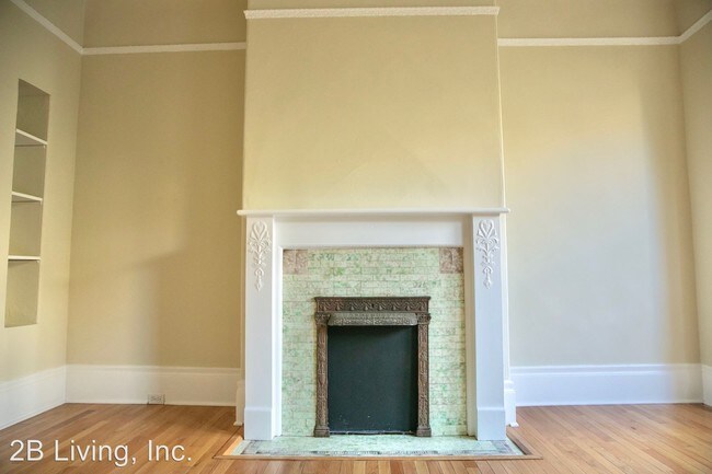 Building Photo - 528 Ashbury St