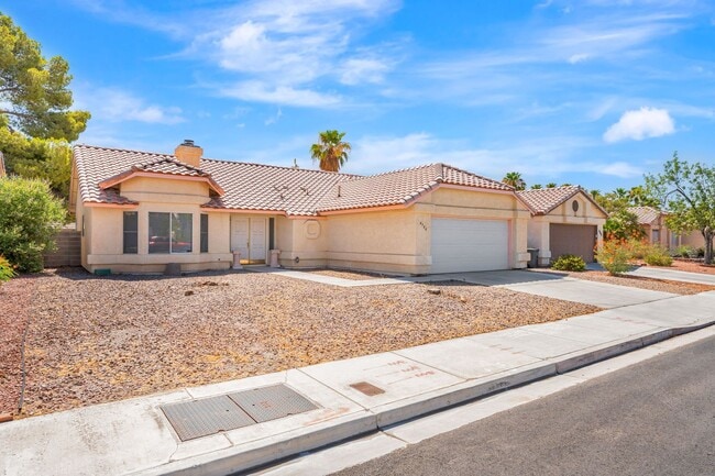 Building Photo - 4904 Spring Falls Way