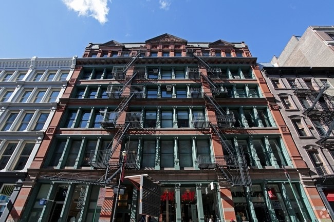 Primary Photo - 519 Broadway