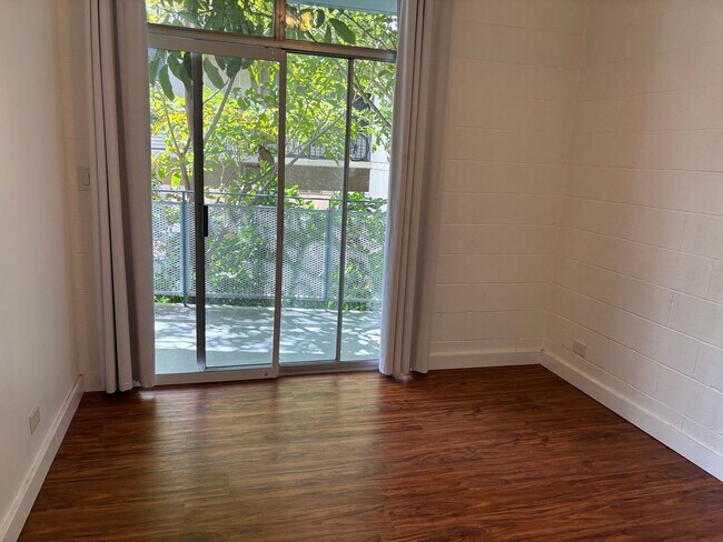 Foto del edificio - Moiliili/University - Date St - 3 Bdrm/1.5...