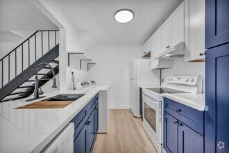 Building Photo - 612 Pine Meadows Dr