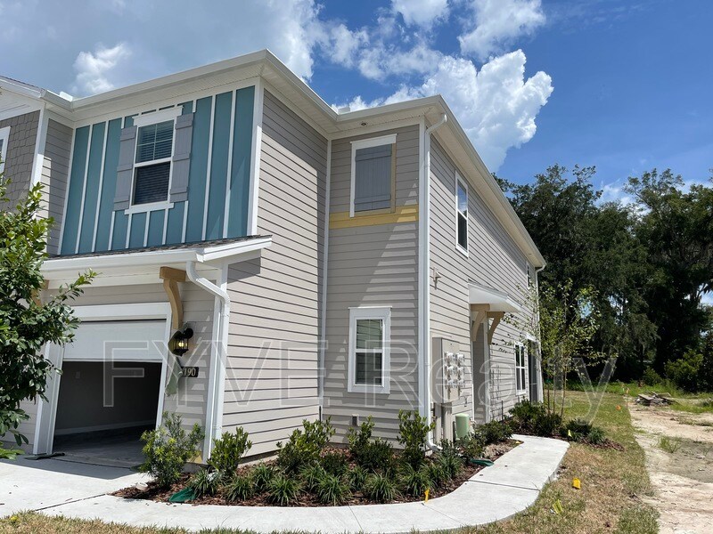 1190 Beach Dune Dr, Jacksonville, FL 32233 Townhome Rentals in