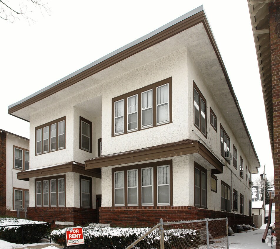 Building Photo - 972 Goodrich Ave