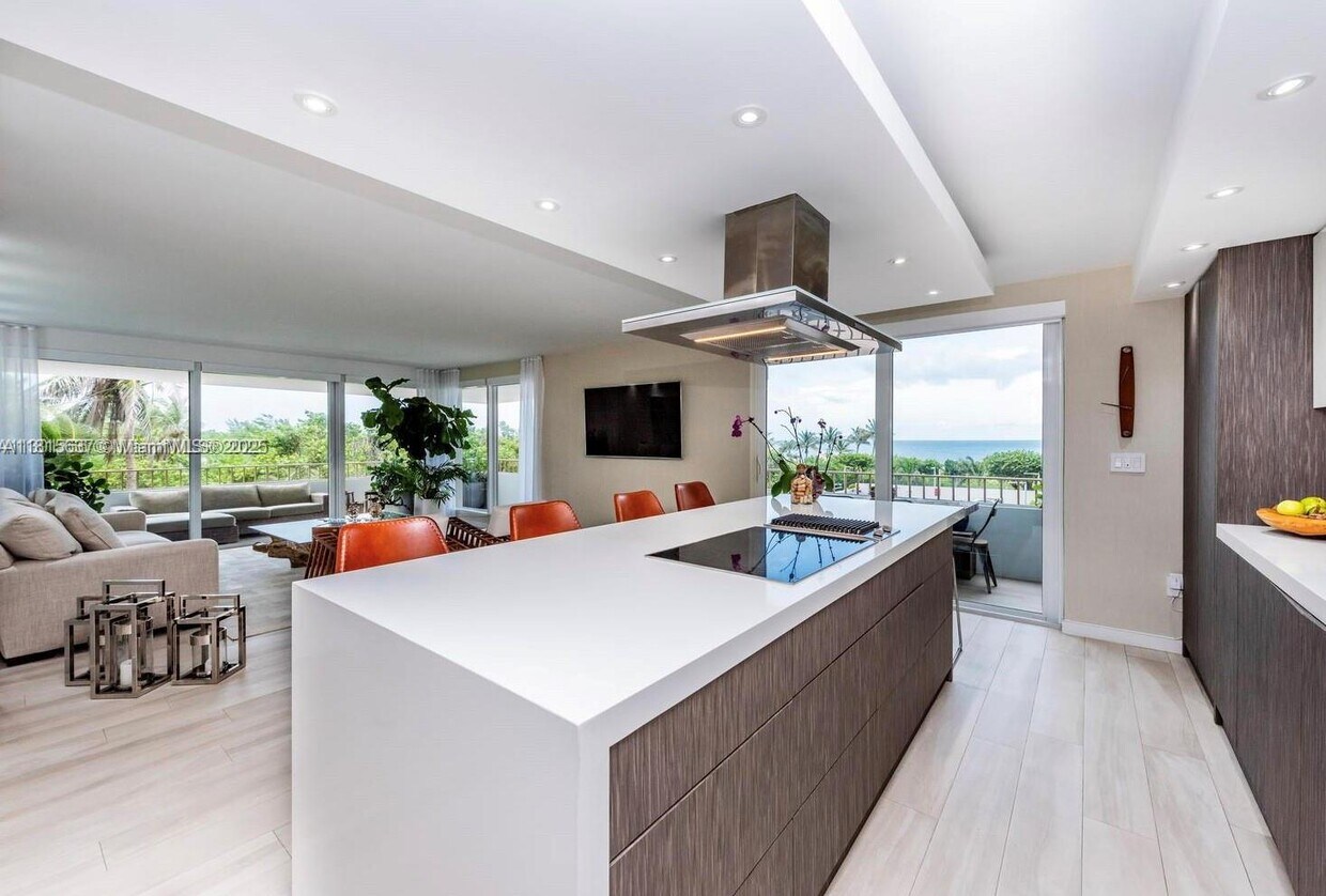Foto principal - 177 Ocean Lane Dr