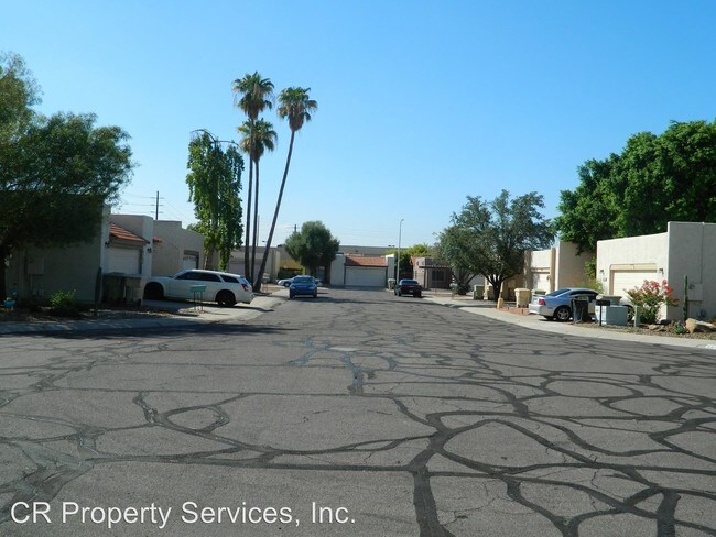 Building Photo - 3 br, 2 bath House - 9217 N. 51st Dr