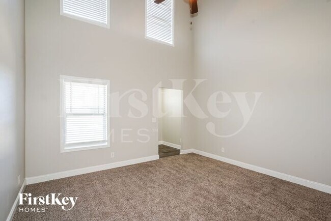 Foto del edificio - 2352 Pea Ridge Rd