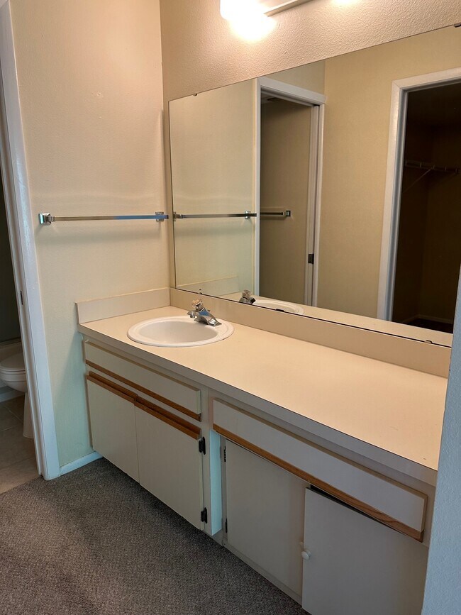 Foto del edificio - 7294 Cloister Dr