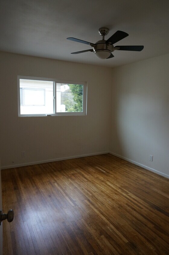 Bedroom - 3620 Beethoven St