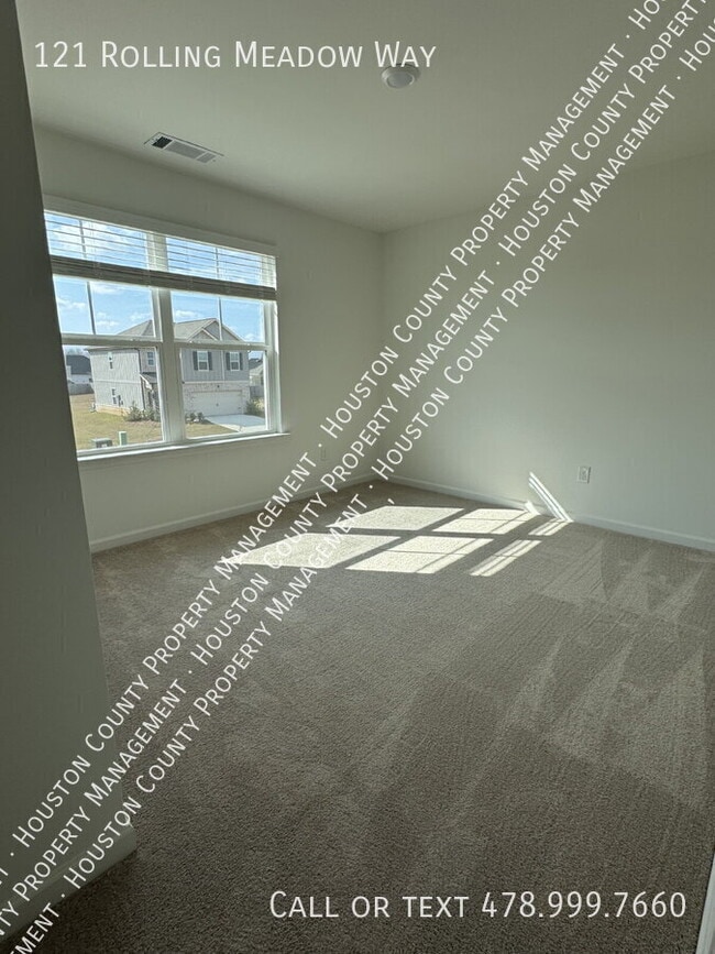 Building Photo - 121 Rolling Mdw Wy