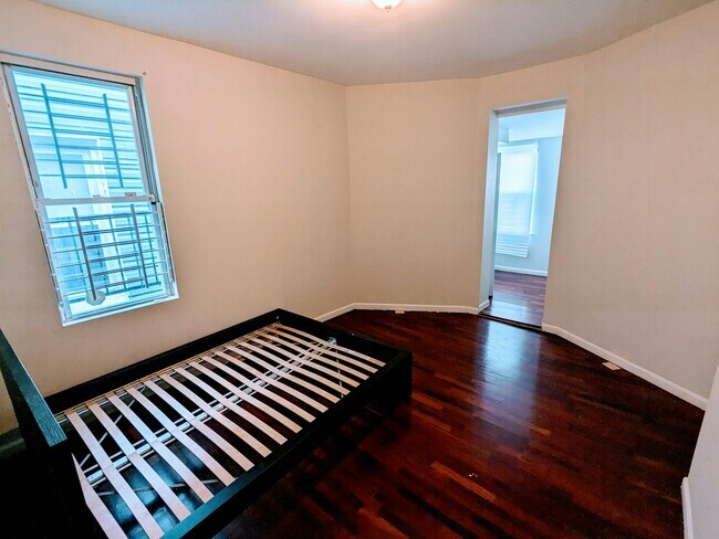 Foto del edificio - 2939 St Paul St