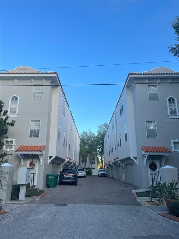 Foto principal - 608 S Matanzas Ave