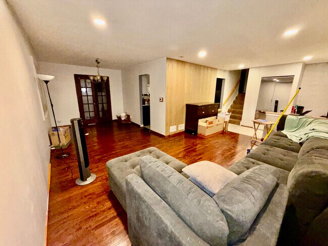 Building Photo - 102 Adair Ct